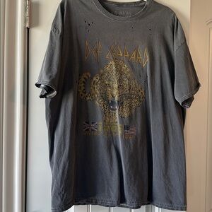 Def Leppard Oversized Graphic Tee S/M